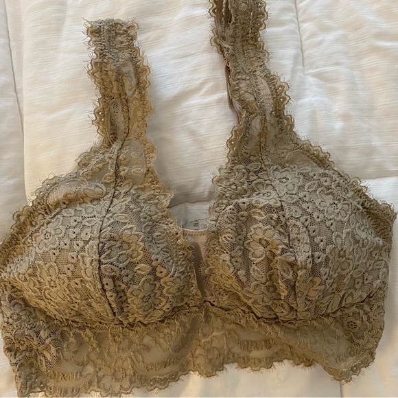 aerie Other - Brand New AERI Taupe lace bralette. Size M Adjustable straps, cup support.